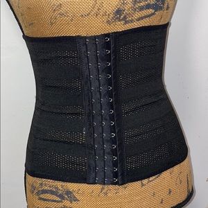 Waist trainer size L